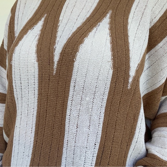 Chico’s Woven Pullover - Picture 4 of 5